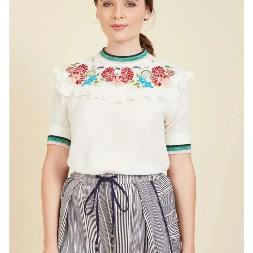 Anthropologie White Top with Floral Embroidery